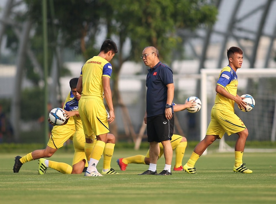 HLV Park Hang Seo nhận tin không vui ở U22 Việt Nam - 13
