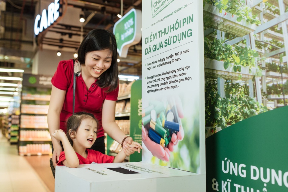 2.200 siêu thị VinMart VinMart+ đồng loạt hành động “3 xanh” bảo vệ môi trường - 3 2.200 siêu thị VinMart VinMart+ đồng loạt hành động “3 xanh” bảo vệ môi trường - 3