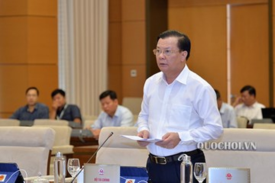 Bộ trưởng Tài chính muốn được giữ quyền bổ nhiệm Chủ tịch Ủy ban Chứng khoán - 2 Bộ trưởng Tài chính muốn được giữ quyền bổ nhiệm Chủ tịch Ủy ban Chứng khoán - 2