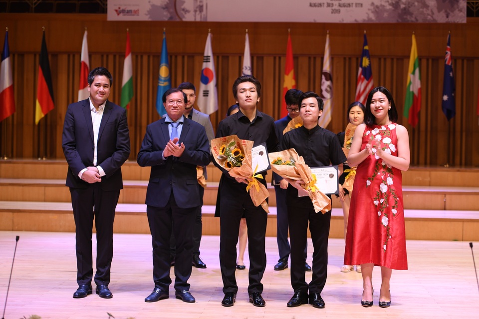 Giải thưởng gần 1 tỷ đồng cuộc thi violin và hòa tấu thính phòng đã có chủ - 1 Giải thưởng gần 1 tỷ đồng cuộc thi violin và hòa tấu thính phòng đã có chủ - 1