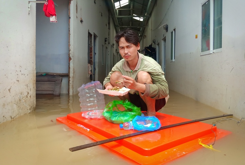 Nhìn lại 10 ngày đảo ngọc Phú Quốc quay cuồng trong trận lũ lụt chưa từng có - 20 Nhìn lại 10 ngày đảo ngọc Phú Quốc quay cuồng trong trận lũ lụt chưa từng có - 20
