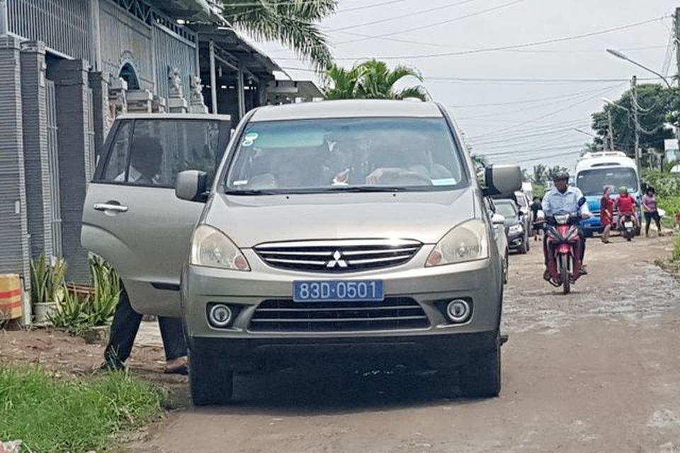 Bộ Nội vụ vào cuộc vụ Trưởng đoàn đại biểu Sóc Trăng tổ chức cưới con 3 ngày - 1 Bộ Nội vụ vào cuộc vụ Trưởng đoàn đại biểu Sóc Trăng tổ chức cưới con 3 ngày - 1