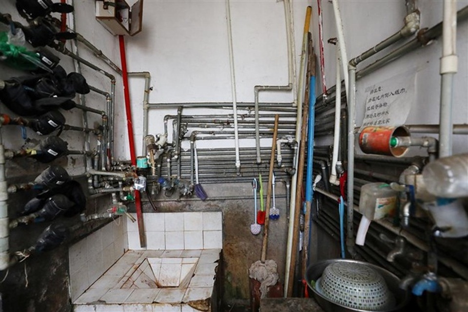 Nhà mỏng như tờ giấy, chỗ hẹp nhất 20cm và cảnh sống không thể ngờ bên trong - 10 Nhà mỏng như tờ giấy, chỗ hẹp nhất 20cm và cảnh sống không thể ngờ bên trong - 10