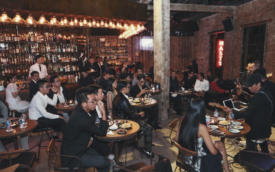 Khai phá giá trị làm nên chuẩn mực lịch lãm của đàn ông hiện đại - 5 Khai phá giá trị làm nên chuẩn mực lịch lãm của đàn ông hiện đại - 5