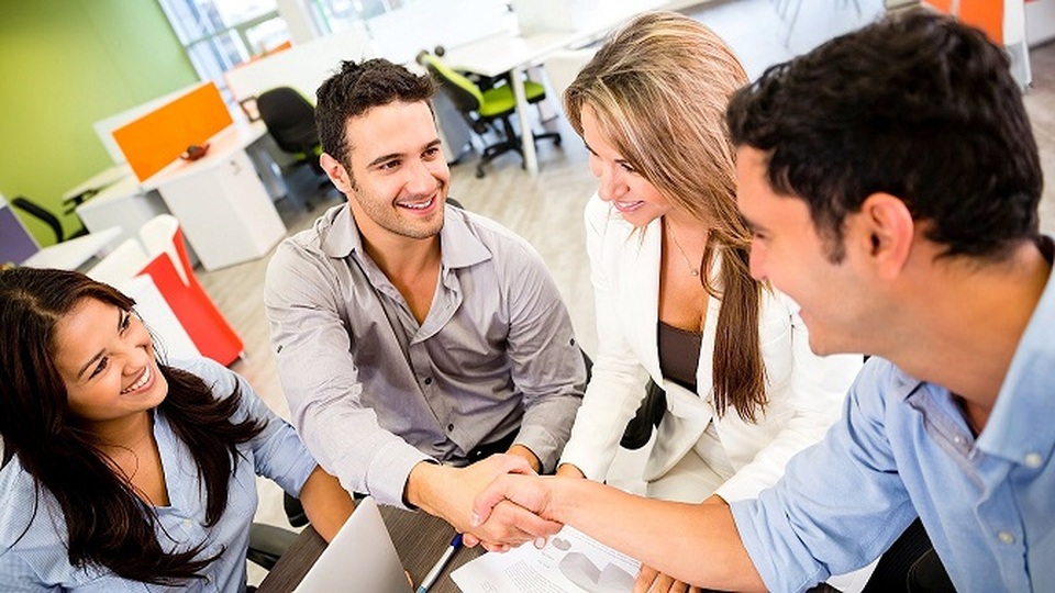 Vì sao giao tiếp hiệu quả nơi công sở là quan trọng? - 2 Vì sao giao tiếp hiệu quả nơi công sở là quan trọng? - 2