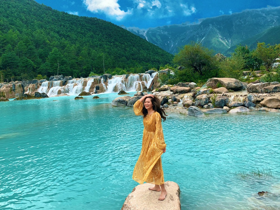 Hành trình khám phá thiên đường tuyệt sắc Lệ Giang của 9x xinh đẹp  - 9
