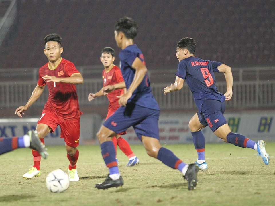 Hòa U18 Thái Lan, U18 Việt Nam mong manh cơ hội đi tiếp - 9 Hòa U18 Thái Lan, U18 Việt Nam mong manh cơ hội đi tiếp - 9