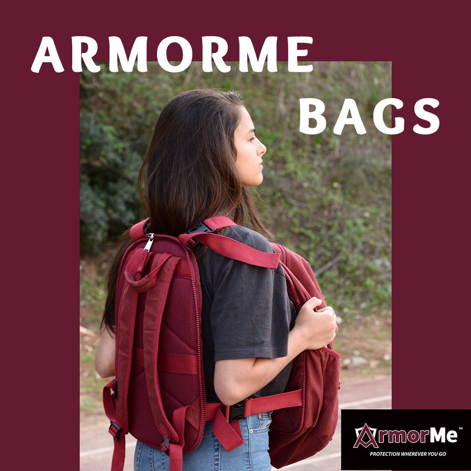 Phụ huynh Mỹ đổ xô đi mua balo chống đạn cho con - 2