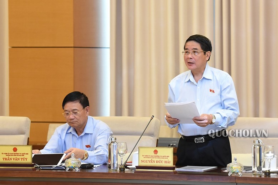 Đề nghị bỏ ngay Quỹ Bảo trì đường bộ, tiến tới bỏ Quỹ Bình ổn giá xăng dầu - 2 Đề nghị bỏ ngay Quỹ Bảo trì đường bộ, tiến tới bỏ Quỹ Bình ổn giá xăng dầu - 2