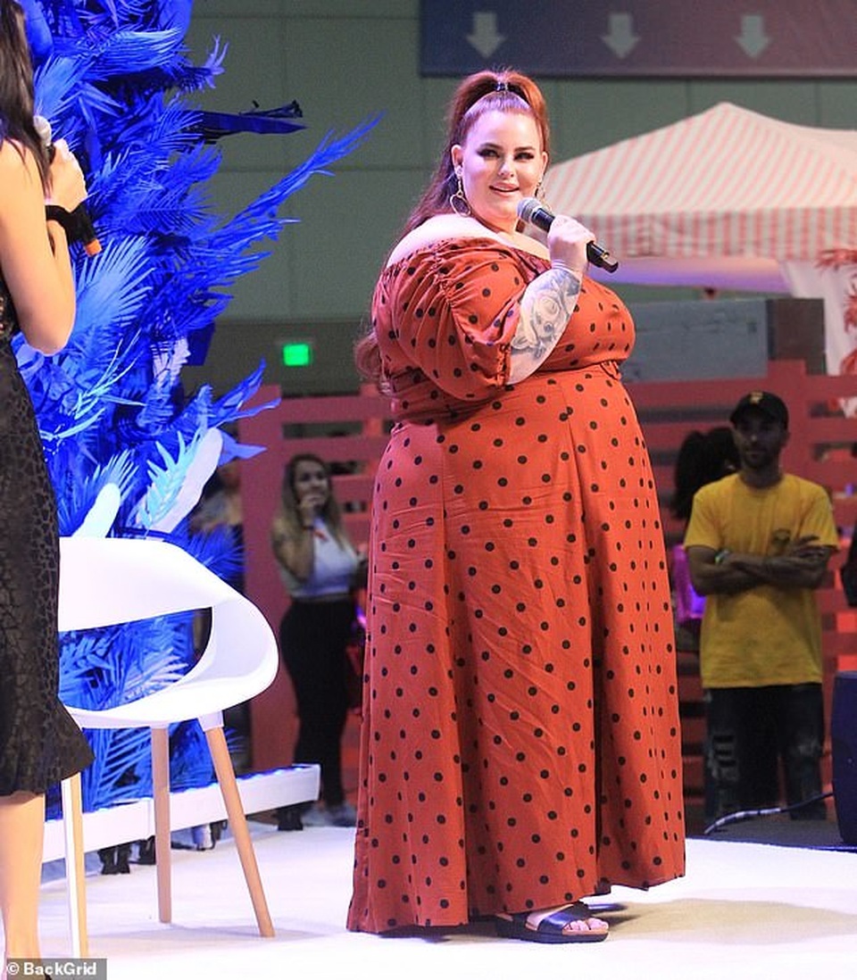 Người mẫu ngoại cỡ Tess Holliday duyên dáng dự sự kiện - 2