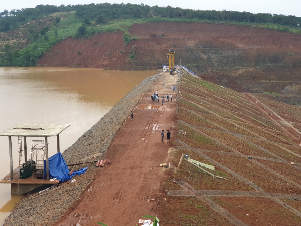 Vụ thủy điện suýt bị vỡ: Tự ý tích nước, chưa được phép vận hành - 2 Vụ thủy điện suýt bị vỡ: Tự ý tích nước, chưa được phép vận hành - 2