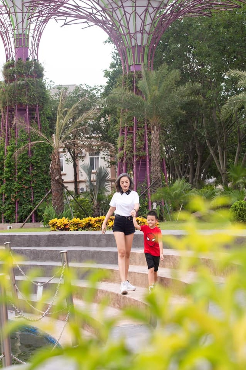 Thu Quỳnh: “Tôi với bạn trai đang cố vun đắp cho tình yêu kết trái” - 4 Thu Quỳnh: “Tôi với bạn trai đang cố vun đắp cho tình yêu kết trái” - 4