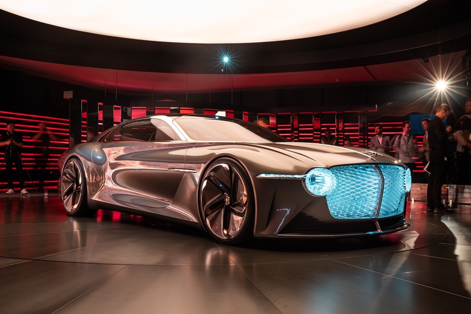 Bentley đồng hành cùng Forbes Business Forum 2019 - 1 Bentley đồng hành cùng Forbes Business Forum 2019 - 1