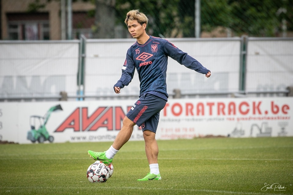 Công Phượng ưu tư trên sân tập, mơ hồ về tương lai ở Bỉ - 2