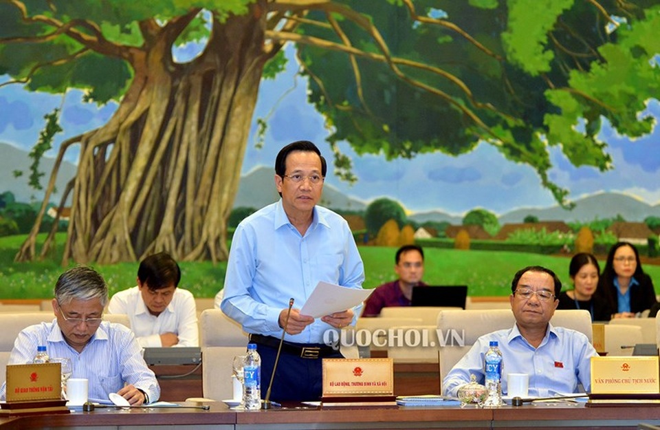 Chủ tịch Quốc hội: Hướng tới xã hội tiến bộ mà lại bàn chuyện tăng giờ làm? - 2 Chủ tịch Quốc hội: Hướng tới xã hội tiến bộ mà lại bàn chuyện tăng giờ làm? - 2