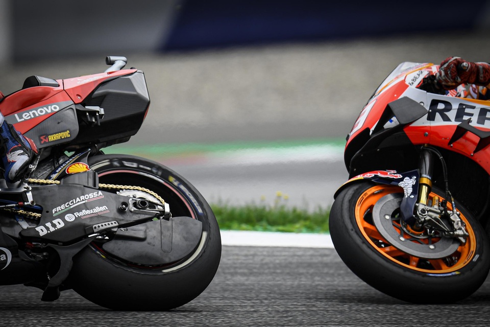 Chặng 11 MotoGP 2019: Dovizioso có chiến thắng nghẹt thở trước Marquez - 6 Chặng 11 MotoGP 2019: Dovizioso có chiến thắng nghẹt thở trước Marquez - 6
