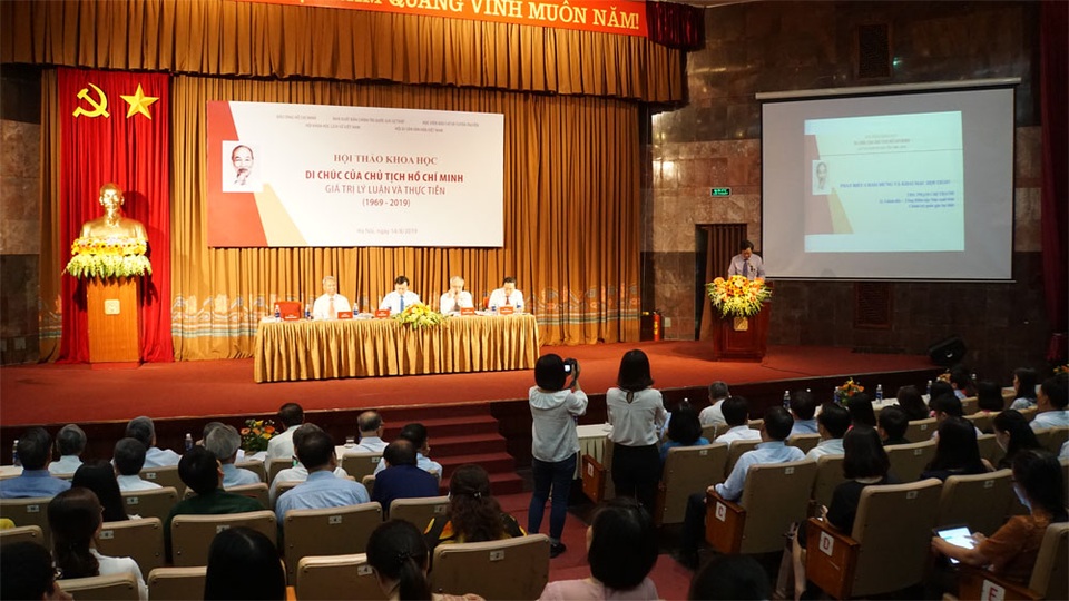 Di chúc của Chủ tịch Hồ Chí Minh - Giá trị lý luận và thực tiễn - 1 Di chúc của Chủ tịch Hồ Chí Minh - Giá trị lý luận và thực tiễn - 1