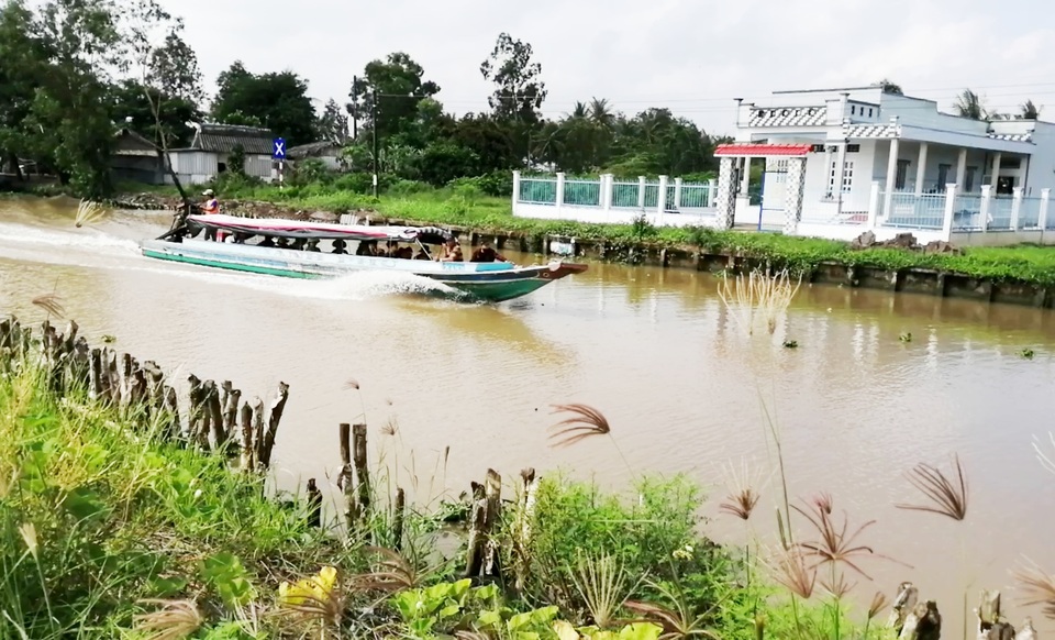 Sạt lở ở Bạc Liêu: “Tan nát” bờ kênh quê! - 28 Sạt lở ở Bạc Liêu: “Tan nát” bờ kênh quê! - 28