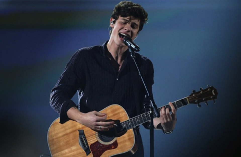 Shawn Mendes, chàng ca sĩ hát trực tiếp còn hay hơn hát phòng thu - 2 Shawn Mendes, chàng ca sĩ hát trực tiếp còn hay hơn hát phòng thu - 2