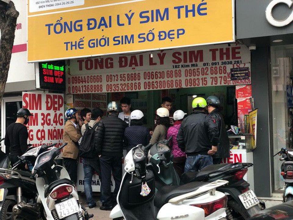 Đại gia “dỏm” thích oai, thuê sim ngũ 9 tiền tỷ đi làm “màu”? - 1 Đại gia “dỏm” thích oai, thuê sim ngũ 9 tiền tỷ đi làm “màu”? - 1