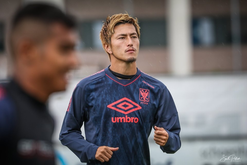 Công Phượng ưu tư trên sân tập, mơ hồ về tương lai ở Bỉ - 10