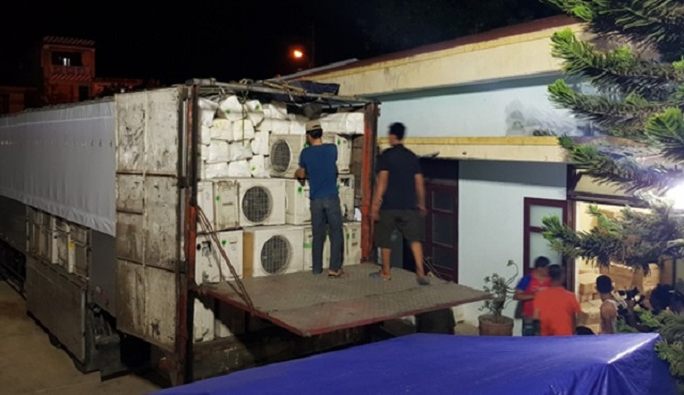 Quảng Bình: Tạm giữ lô hàng điện lạnh nhập lậu trị giá hơn nửa tỷ đồng - 1 Quảng Bình: Tạm giữ lô hàng điện lạnh nhập lậu trị giá hơn nửa tỷ đồng - 1