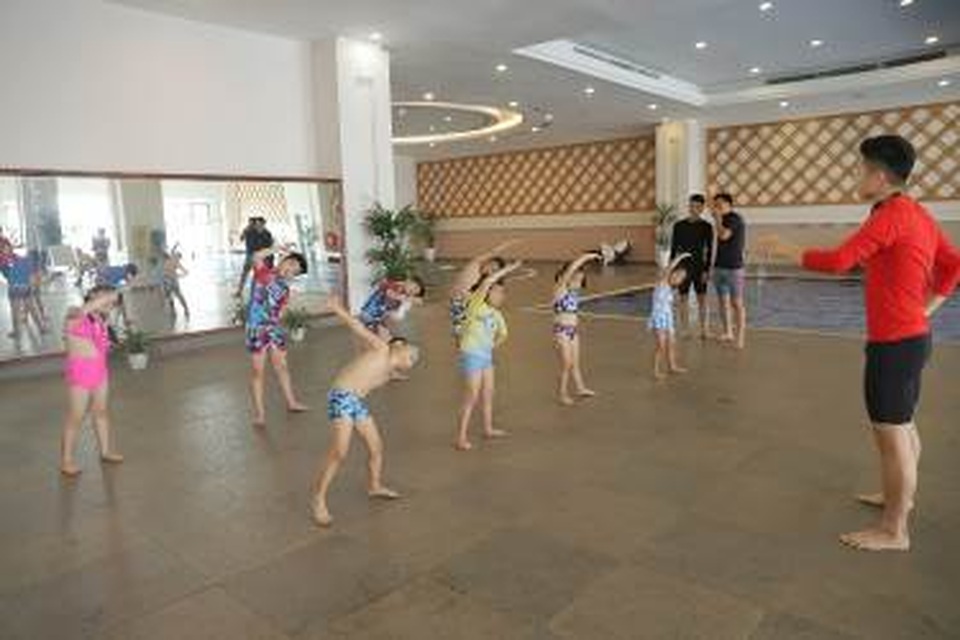 Cư dân nhí trải nghiệm mùa hè “cực đã” tại bể bơi Vinhomes - 2