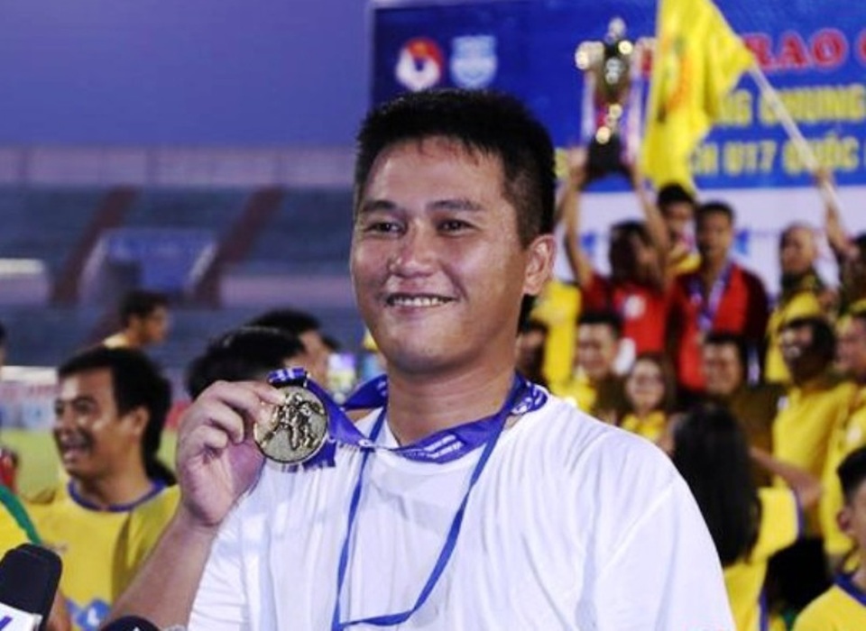 HLV Vũ Quang Bảo chia tay CLB Thanh Hóa sau 7 vòng đấu V-League 2019 - 2 HLV Vũ Quang Bảo chia tay CLB Thanh Hóa sau 7 vòng đấu V-League 2019 - 2