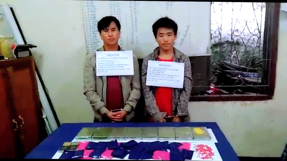 8 bánh heroin, 6000 viên ma túy tổng hợp suýt tuồn vào Việt Nam - 1 8 bánh heroin, 6000 viên ma túy tổng hợp suýt tuồn vào Việt Nam - 1