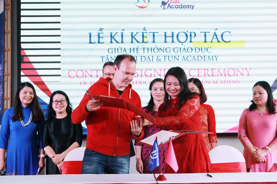 Hệ thống Giáo dục Tân Thời Đại hợp tác với Công ty Giáo dục Fun Academy Phần Lan - 3 Hệ thống Giáo dục Tân Thời Đại hợp tác với Công ty Giáo dục Fun Academy Phần Lan - 3