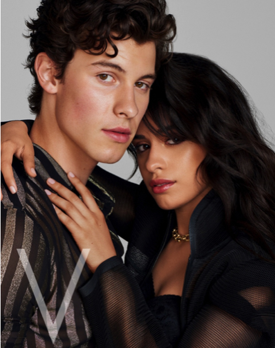 Ngày hè thêm rực lửa với Shawn Mendes và Camila Cabello - 2 Ngày hè thêm rực lửa với Shawn Mendes và Camila Cabello - 2