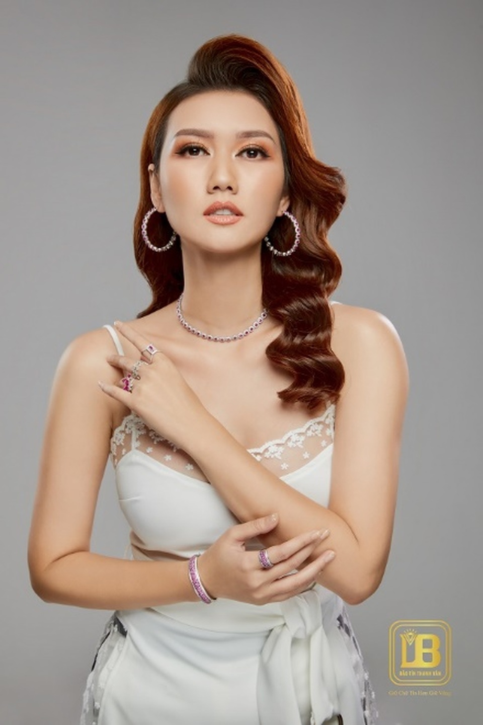 Cảm hứng từ thiên nhiên tươi đẹp trong BST trang sức đá quý Bảo Tín Thanh Vân - 2 Cảm hứng từ thiên nhiên tươi đẹp trong BST trang sức đá quý Bảo Tín Thanh Vân - 2