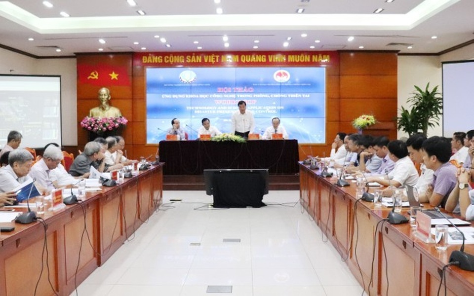 Phòng chống thiên tai phải gắn với ứng dụng khoa học công nghệ - 1 Phòng chống thiên tai phải gắn với ứng dụng khoa học công nghệ - 1