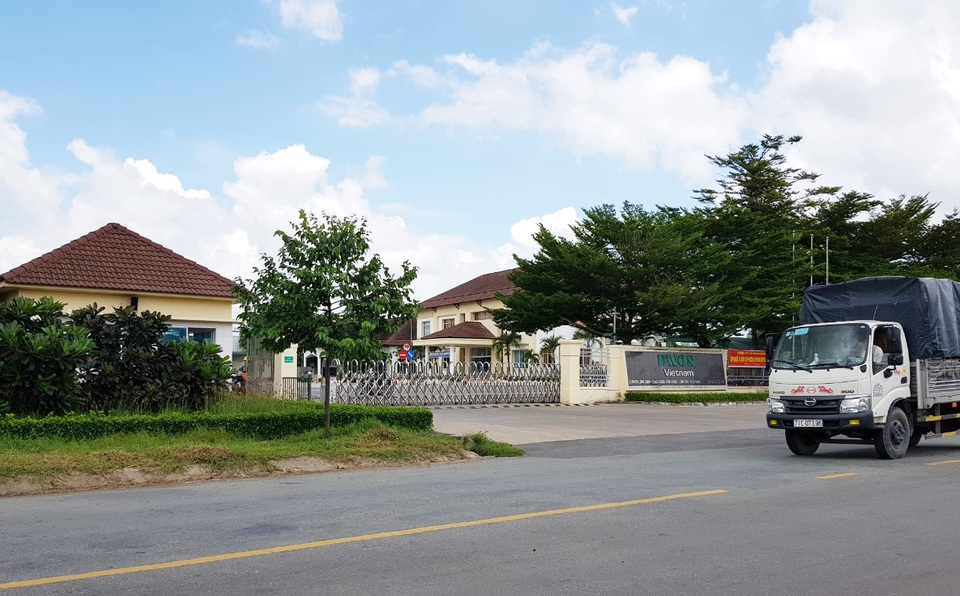 Dùng chứng thư bảo lãnh giả lừa hơn 33 tỉ đồng - 3 Dùng chứng thư bảo lãnh giả lừa hơn 33 tỉ đồng - 3
