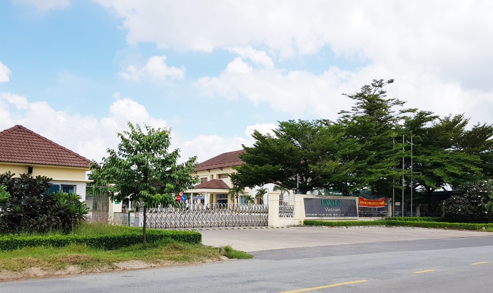 Dùng chứng thư bảo lãnh giả lừa hơn 33 tỉ đồng - 2 Dùng chứng thư bảo lãnh giả lừa hơn 33 tỉ đồng - 2
