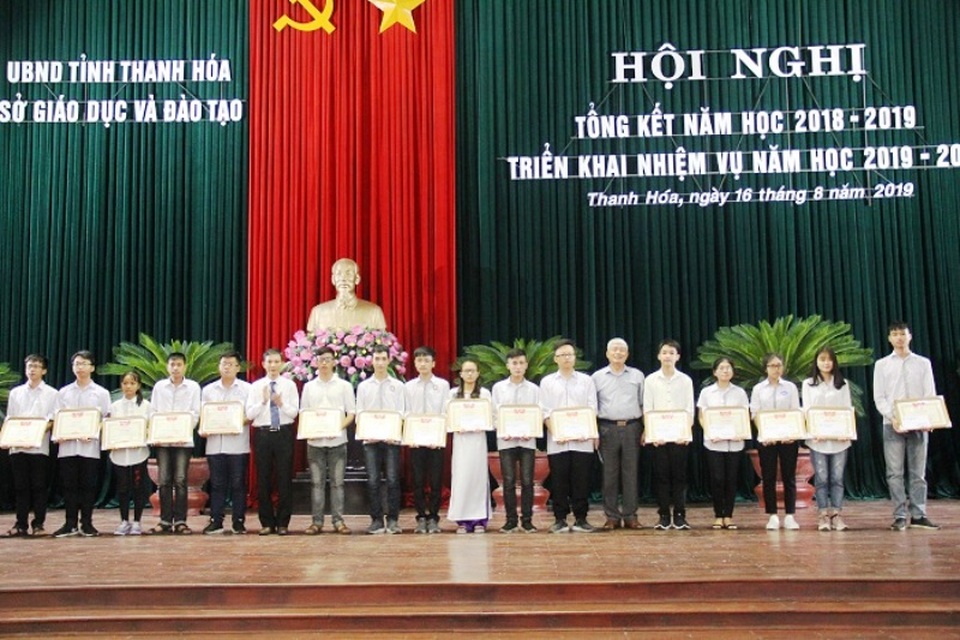 Học sinh Thanh Hóa dẫn đầu cả nước về huy chương Olympic quốc tế - 3 Học sinh Thanh Hóa dẫn đầu cả nước về huy chương Olympic quốc tế - 3