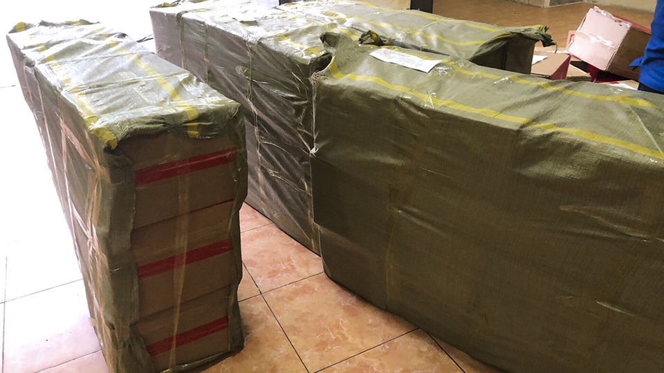 Hà Nội: Bắt giữ hơn 4.000 bánh trứng chảy lậu đang gây sốt trên mạng - 8 Hà Nội: Bắt giữ hơn 4.000 bánh trứng chảy lậu đang gây sốt trên mạng - 8