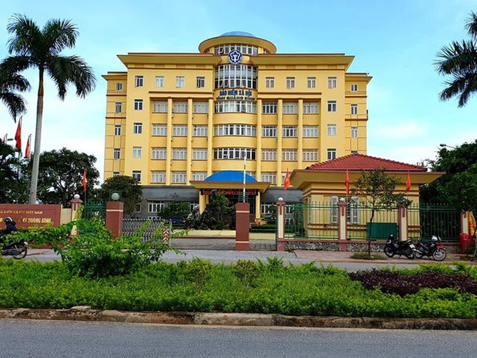 Quảng Bình: Gần 2.000 doanh nghiệp nợ đọng BHXH với số tiền trên 175 tỷ đồng - 1 Quảng Bình: Gần 2.000 doanh nghiệp nợ đọng BHXH với số tiền trên 175 tỷ đồng - 1