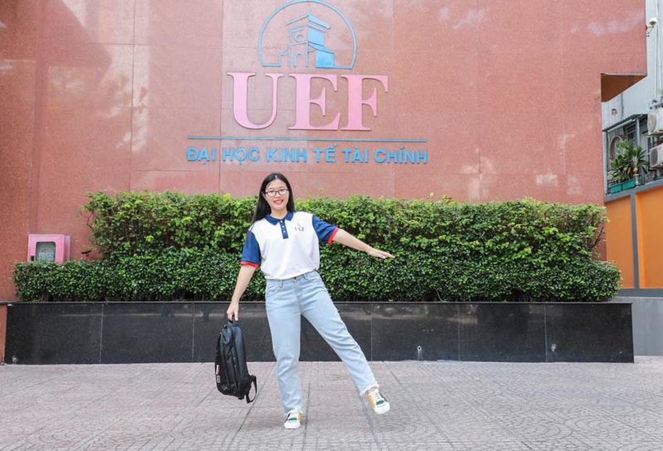 Nữ sinh viết tiếp giấc mơ đại học với suất học bổng toàn phần từ UEF - 1 Nữ sinh viết tiếp giấc mơ đại học với suất học bổng toàn phần từ UEF - 1