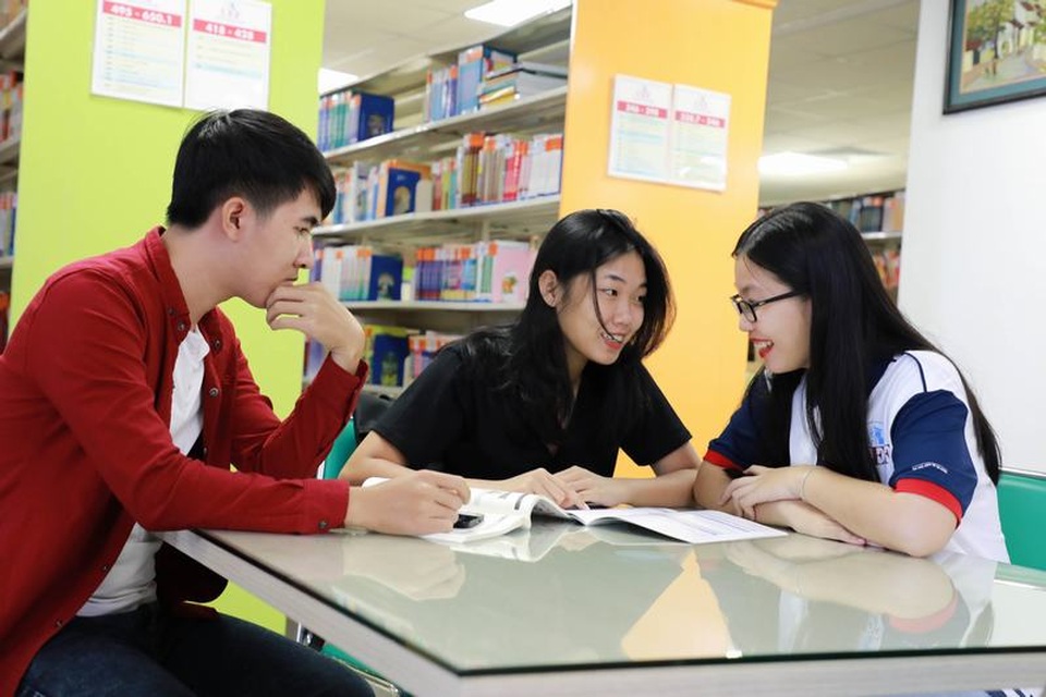 Nữ sinh viết tiếp giấc mơ đại học với suất học bổng toàn phần từ UEF - 5 Nữ sinh viết tiếp giấc mơ đại học với suất học bổng toàn phần từ UEF - 5