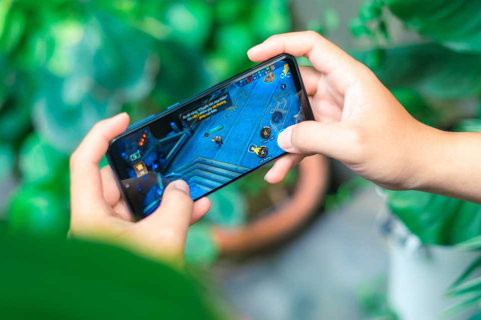 Galaxy M30 ghi điểm mạnh với loạt công nghệ “sang xịn” - 3 Galaxy M30 ghi điểm mạnh với loạt công nghệ “sang xịn” - 3