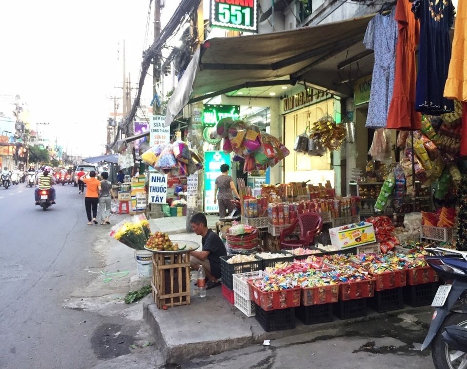 Rằm tháng 7: Đồ cúng, vàng mã “thất thu”, thực phẩm chay đắt khách - 1 Rằm tháng 7: Đồ cúng, vàng mã “thất thu”, thực phẩm chay đắt khách - 1