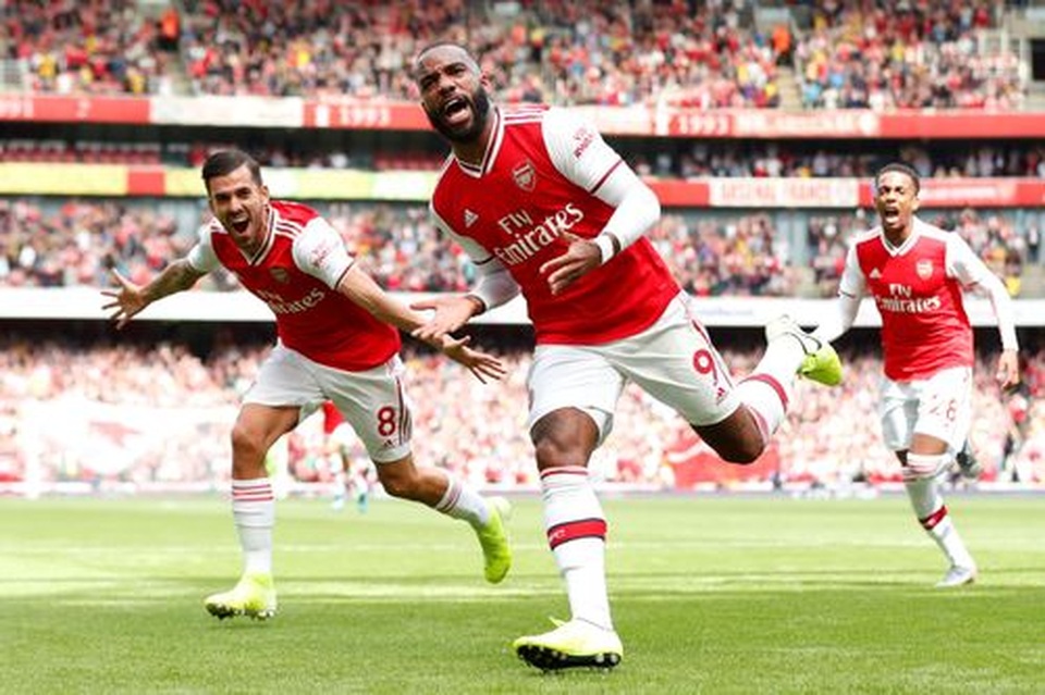 Arsenal 2-1 Burnley: “Song sát” Lacazette - Aubameyang tỏa sáng - 4 Arsenal 2-1 Burnley: “Song sát” Lacazette - Aubameyang tỏa sáng - 4