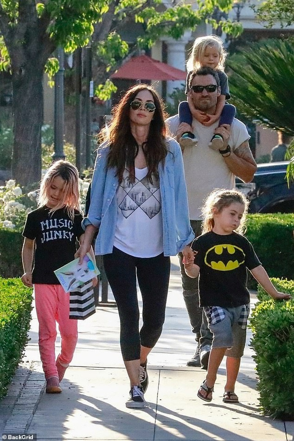 Mỹ nhân Megan Fox từng bị chồng từ chối phũ phàng, không muốn hẹn hò - 3 Mỹ nhân Megan Fox từng bị chồng từ chối phũ phàng, không muốn hẹn hò - 3