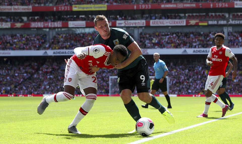 Arsenal 2-1 Burnley: “Song sát” Lacazette - Aubameyang tỏa sáng - 11 Arsenal 2-1 Burnley: “Song sát” Lacazette - Aubameyang tỏa sáng - 11