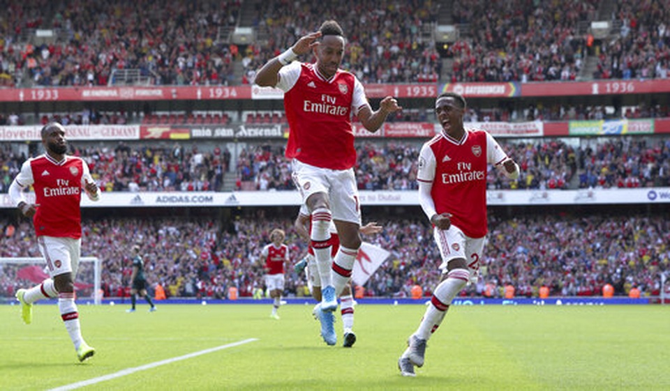 Arsenal 2-1 Burnley: “Song sát” Lacazette - Aubameyang tỏa sáng - 13 Arsenal 2-1 Burnley: “Song sát” Lacazette - Aubameyang tỏa sáng - 13