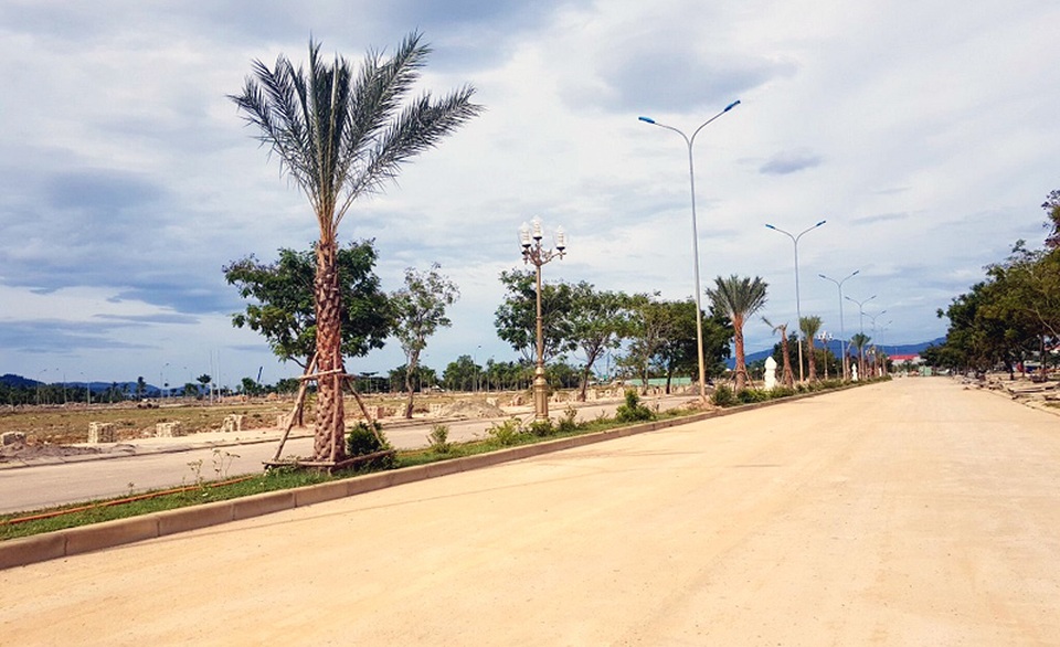 Cơn sốt điêu tàn Đà Nẵng, tiền tỷ chôn cứng đại gia tháo chạy - 1 Cơn sốt điêu tàn Đà Nẵng, tiền tỷ chôn cứng đại gia tháo chạy - 1