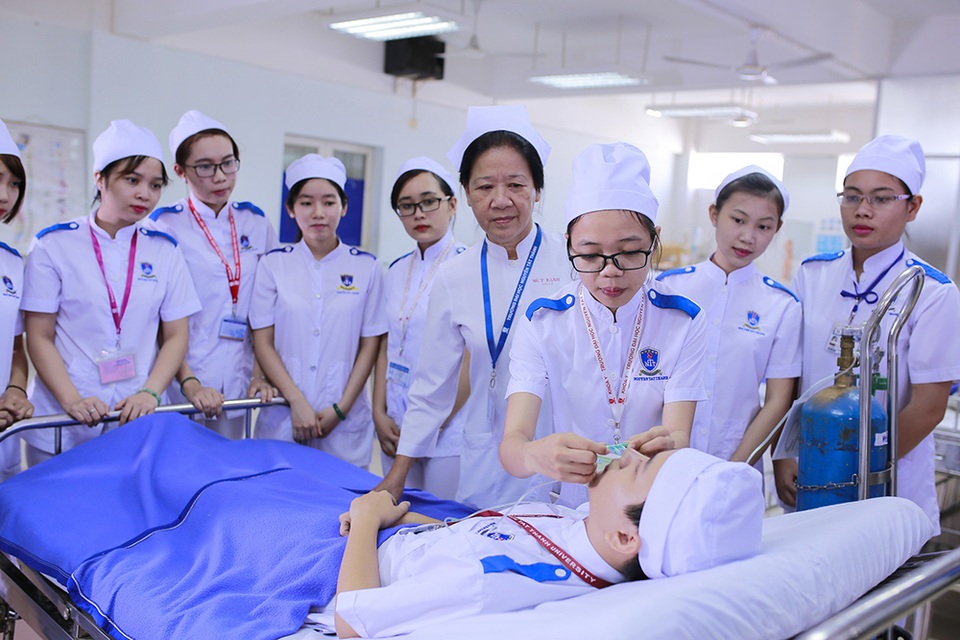 Nhiều chỉ tiêu xét tuyển bổ sung vào ngành Y, Dược - 1 Nhiều chỉ tiêu xét tuyển bổ sung vào ngành Y, Dược - 1