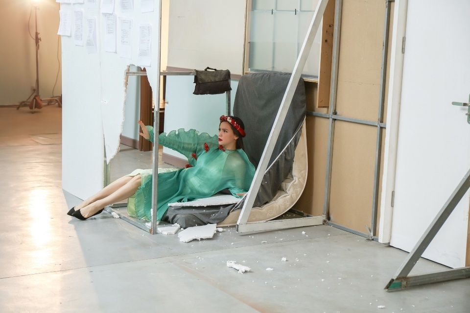 Hồ Ngọc Hà “phá vỡ” hình ảnh gợi cảm khi diễn hài - 2 Hồ Ngọc Hà “phá vỡ” hình ảnh gợi cảm khi diễn hài - 2