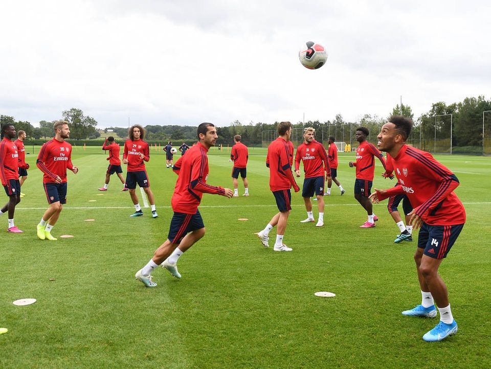 Ozil, Kolasinac trở lại sẵn sàng sát cánh cùng Arsenal - 2